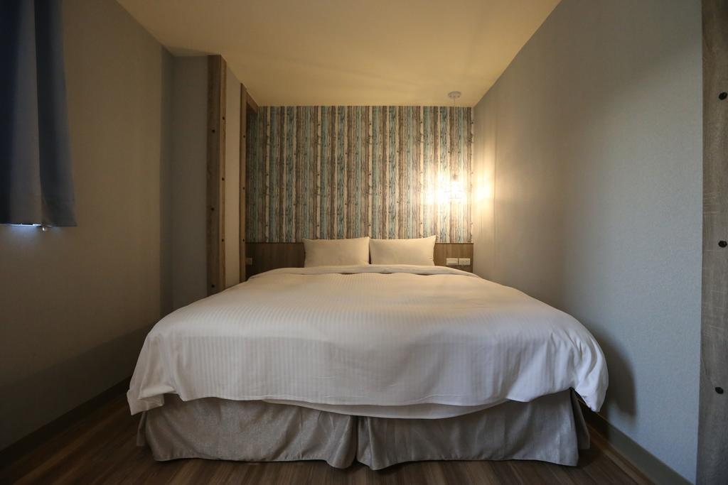 Central Hotel Таоюань Экстерьер фото