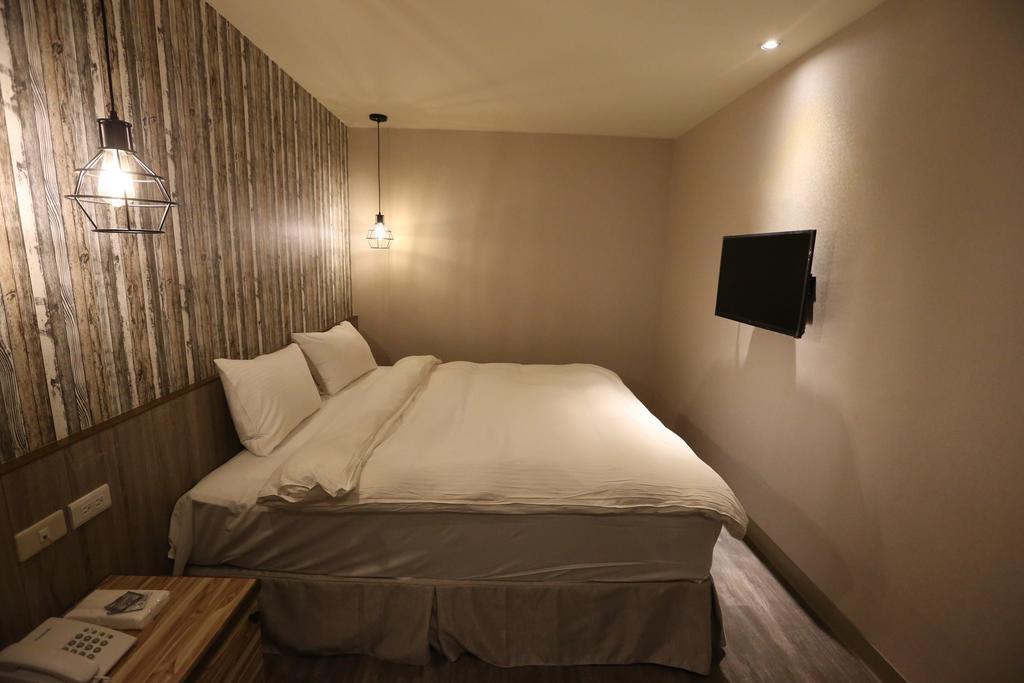 Central Hotel Таоюань Экстерьер фото