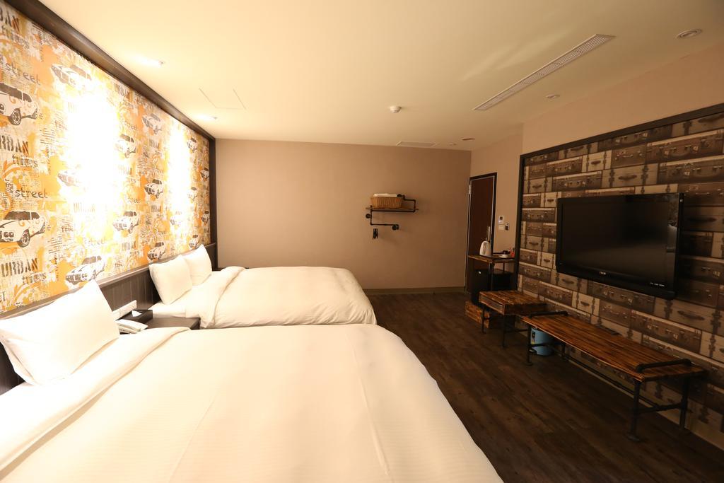 Central Hotel Таоюань Экстерьер фото